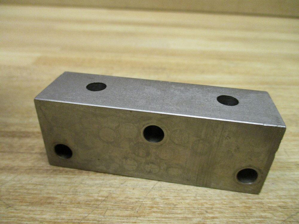 Lubriquip Trabon-Manzel M06 Modular Distributor Divider Block