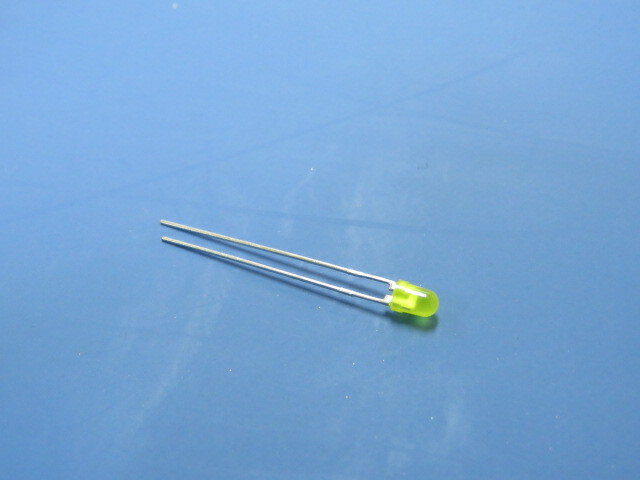 Lite-on LTL-4251N Qty of 100 per Lot Yellow 588nm LED Indication – Discrete 2.1