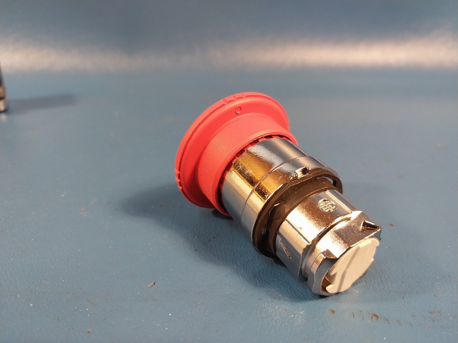 Schneider Electric XB4BS8445 Harmony XB4 Series Red E-Stop Button