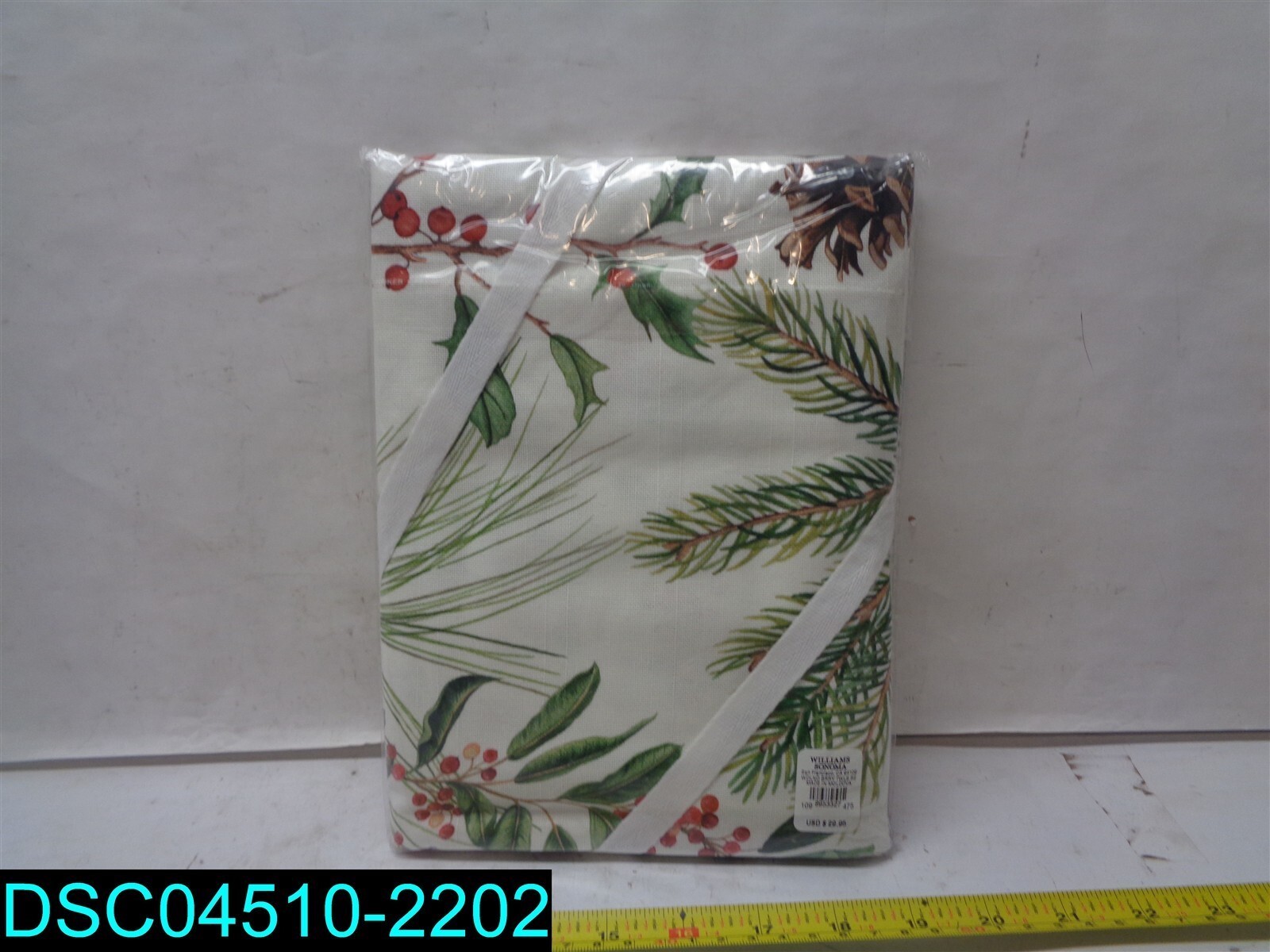 QTY=2: Williams Sonoma Tea Towels