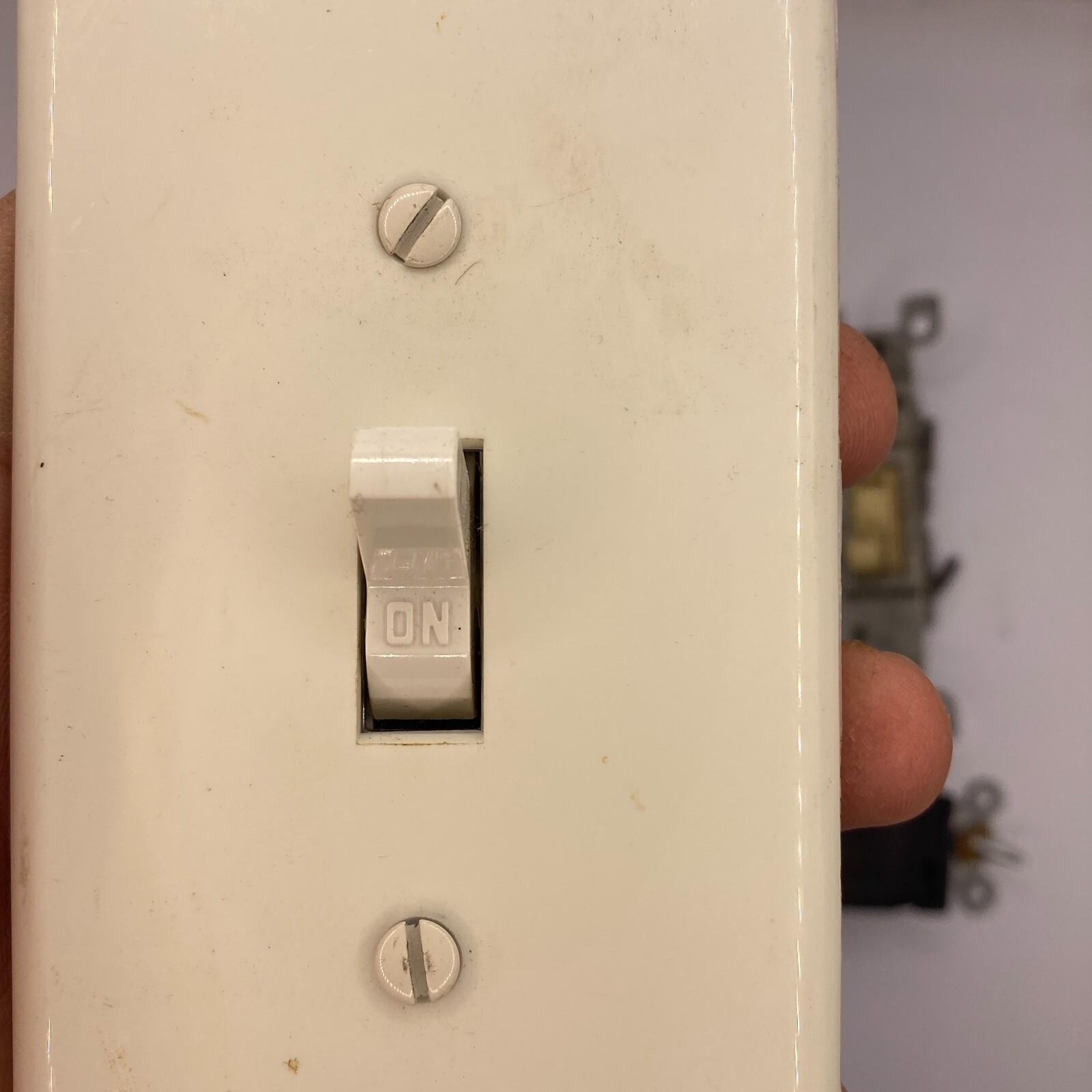 Mixed Leviton(2) Toggle Light Switch 15A-120V,Switch Leviton, Eagle(2)LOT OF 5🔔