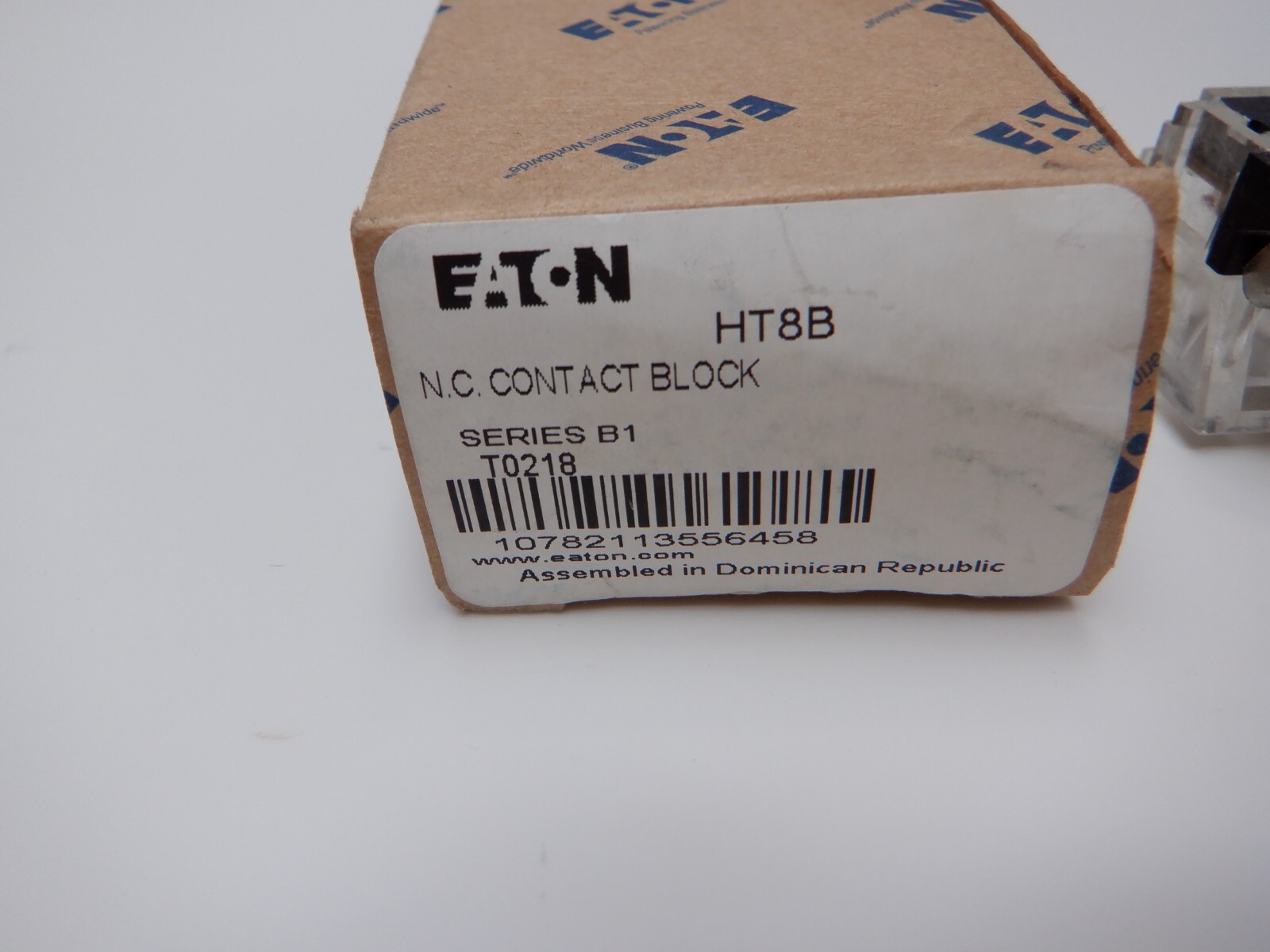 Eaton HT8B Contact Block new