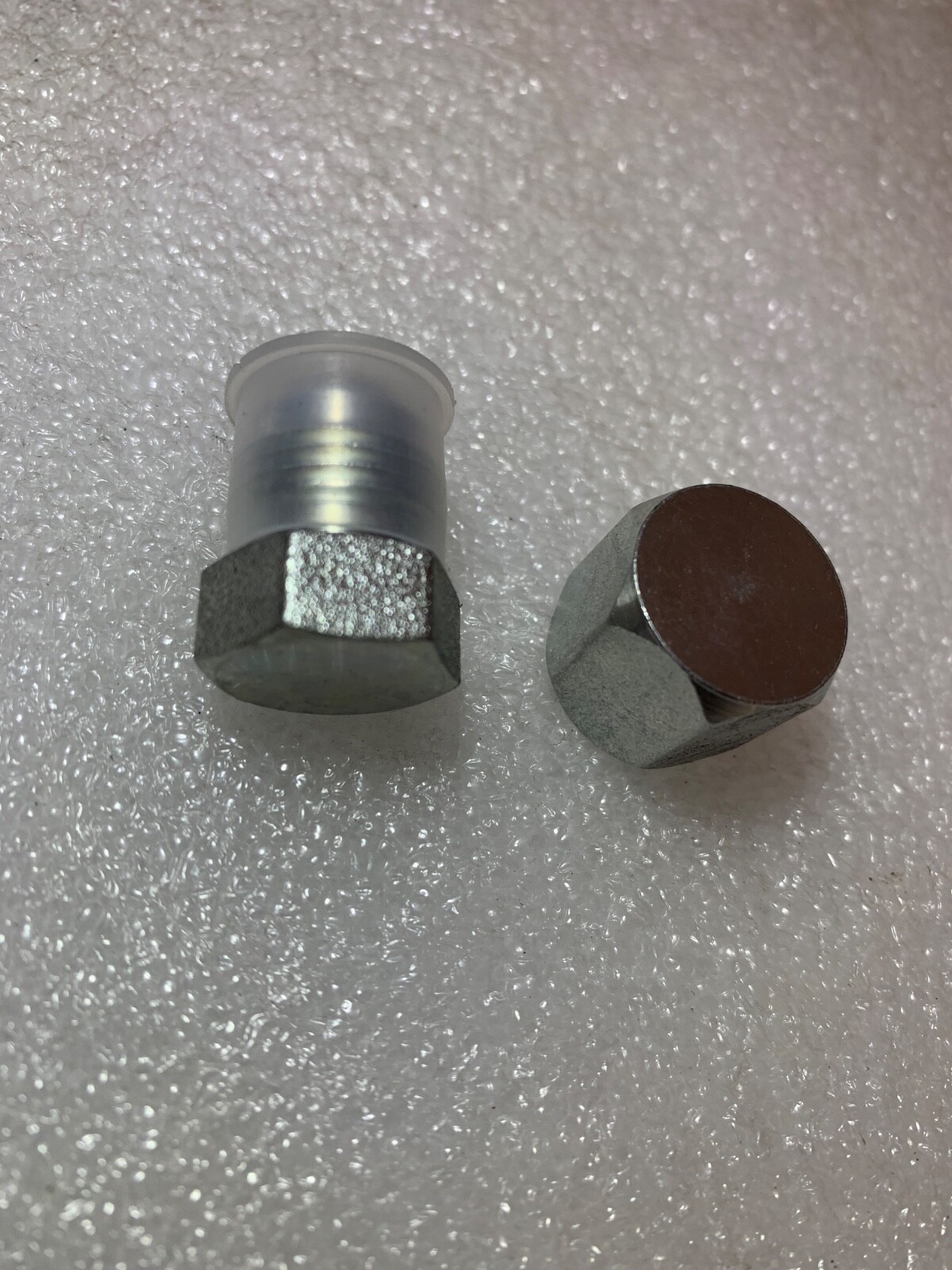 2X MALE AND FEMALE SMA-06 9/16″ Plug and Cap