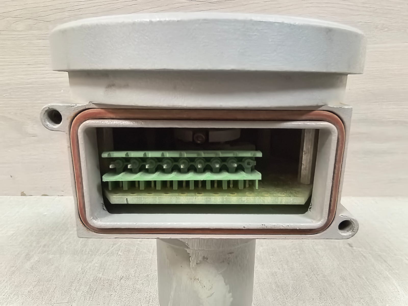 COMDE FSG2.1 005 C1B412-05300-005 DENSITY CONTROLLER