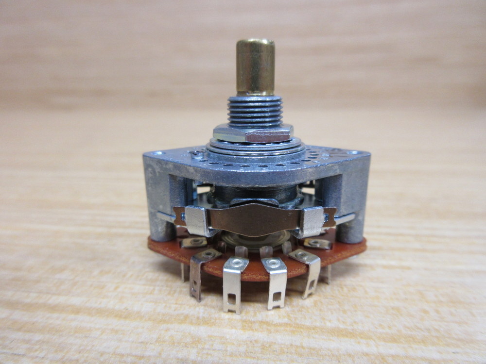 Mazak RS-400P1-1-11AP30° Rotary Switch RS400P1111AP30
