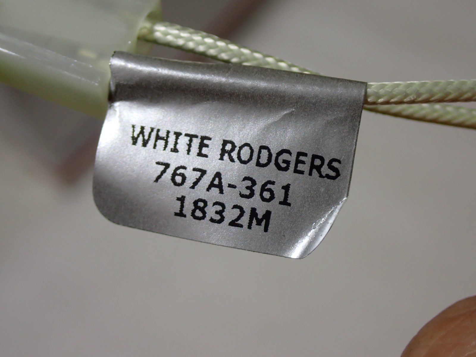 White Rodgers 767A-361 LOT OF [2] Hot Surface Ignitor With 5-1/4″ (Leads) NEW