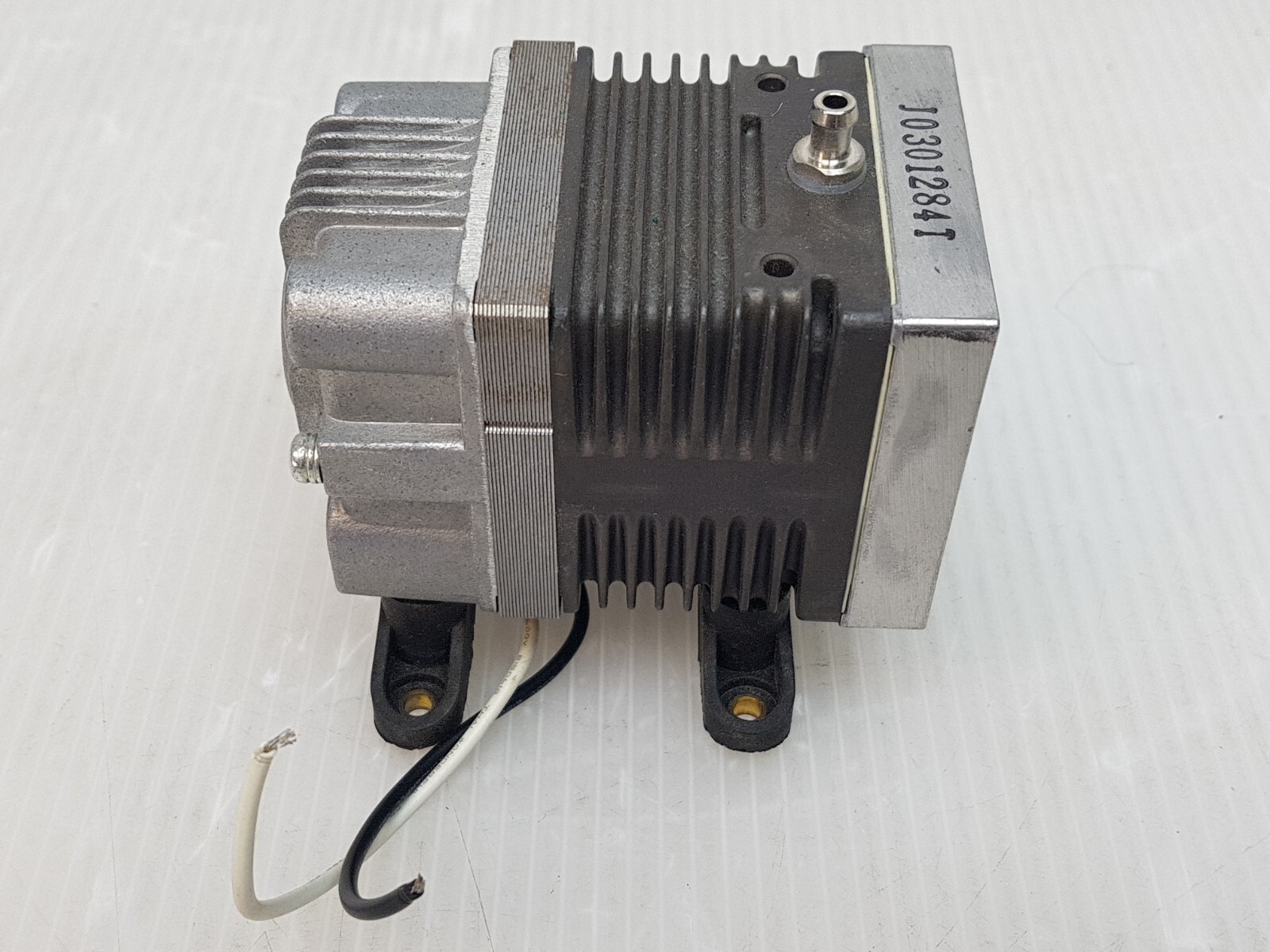 LUMENIS MEDO Vacuum Pump AC0102-A1043-D2-0511 115V 0.28A 50/60Hz