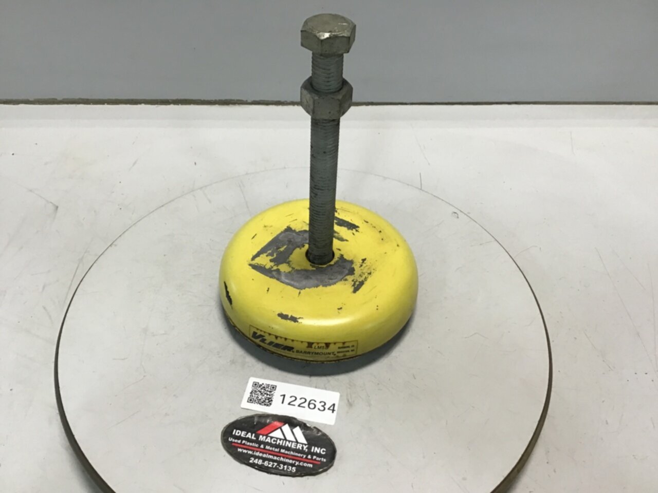 VLIER Leveling Mount Pad LM5B 6 INCH Used #122634