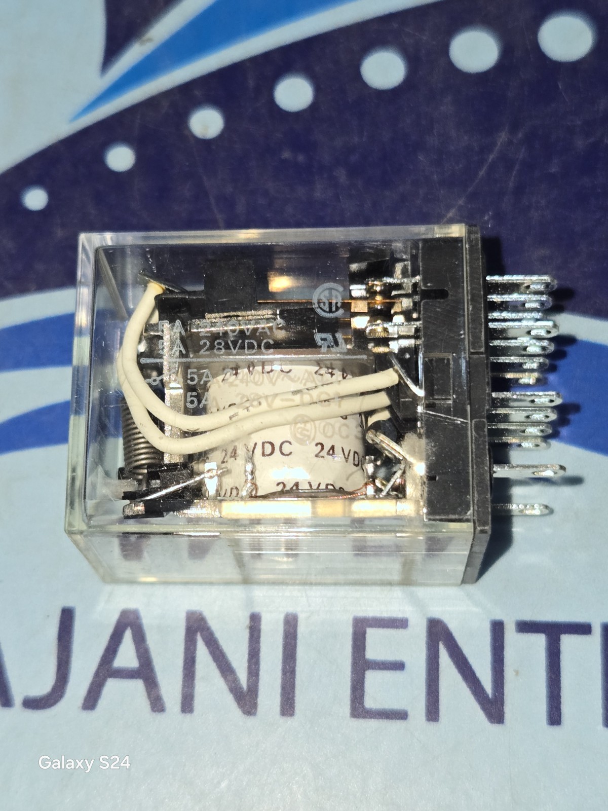 NEW Omron MY4N-D2 Relay 24VDC 5A ( 1 BOX )