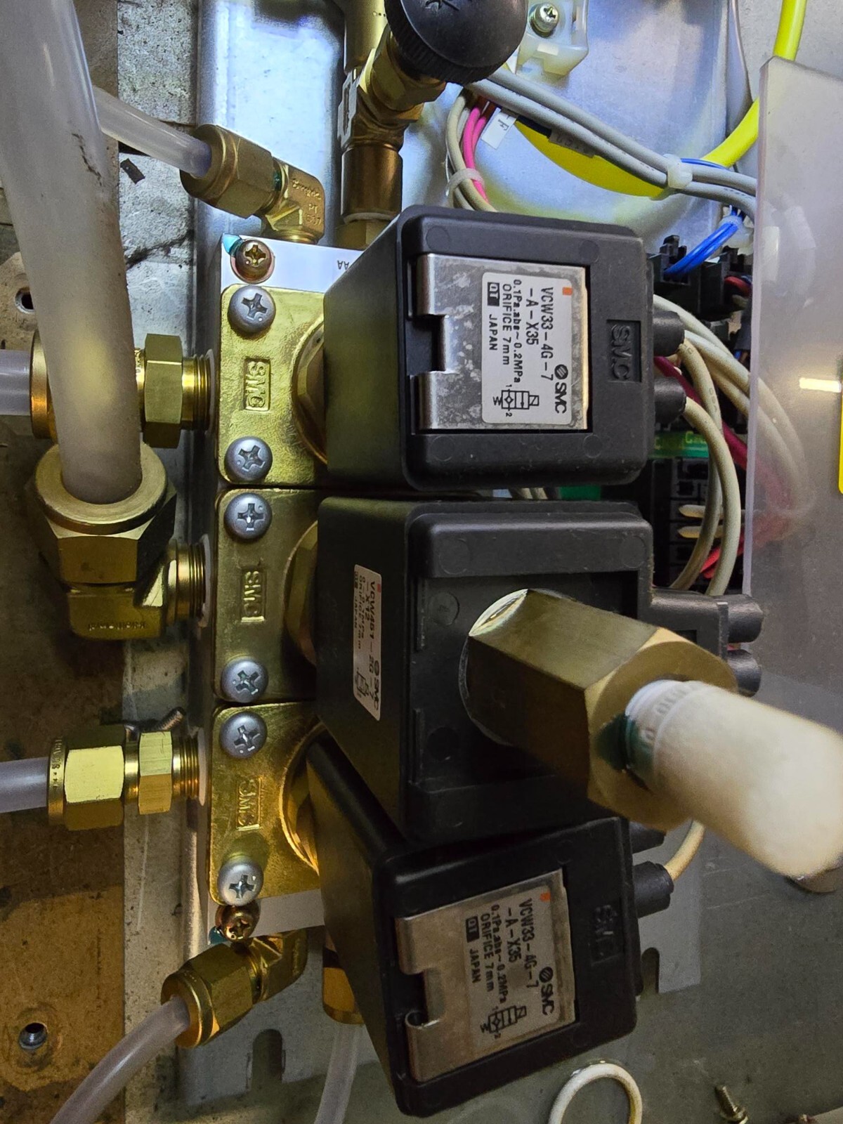 Amada Fanuc Laser Gas Control A04b-0815-C404 A04b-0815-D406 VCW33-4G-7-A-X35