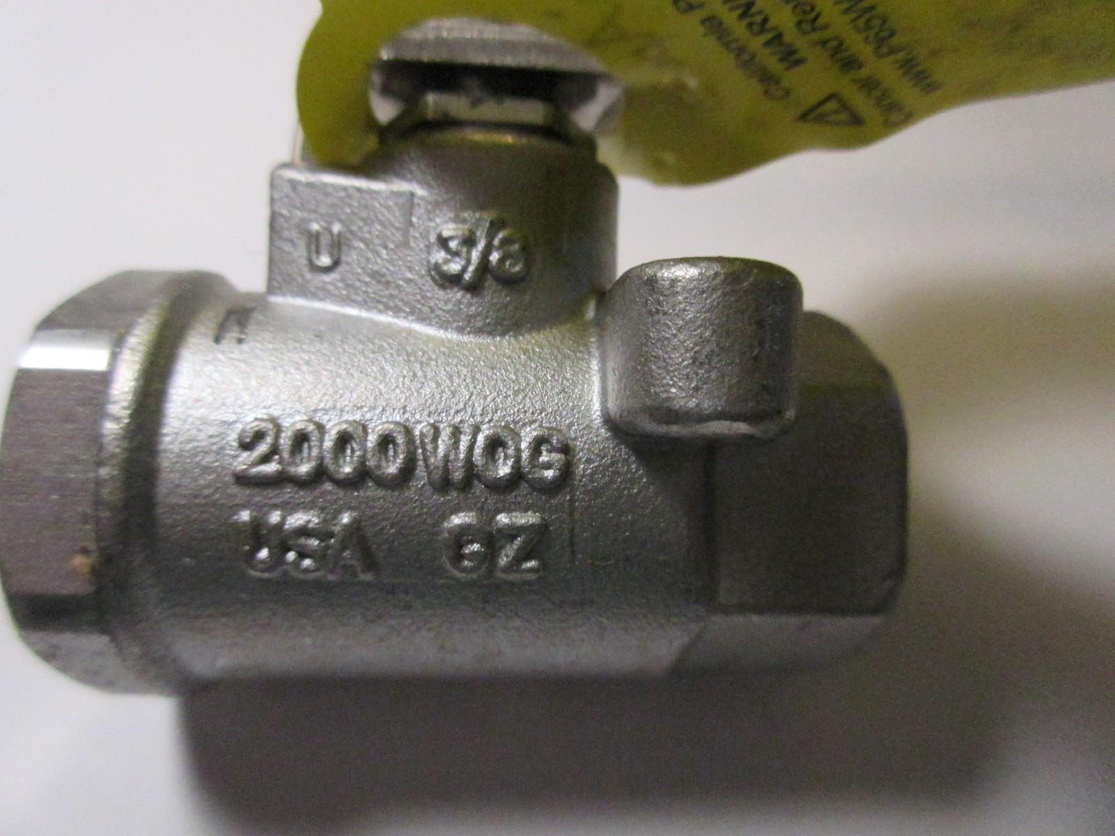 Apollo. 76-102-01A Standard Manual Ball Valve: 3/8″ Pipe FNPT x FNPT