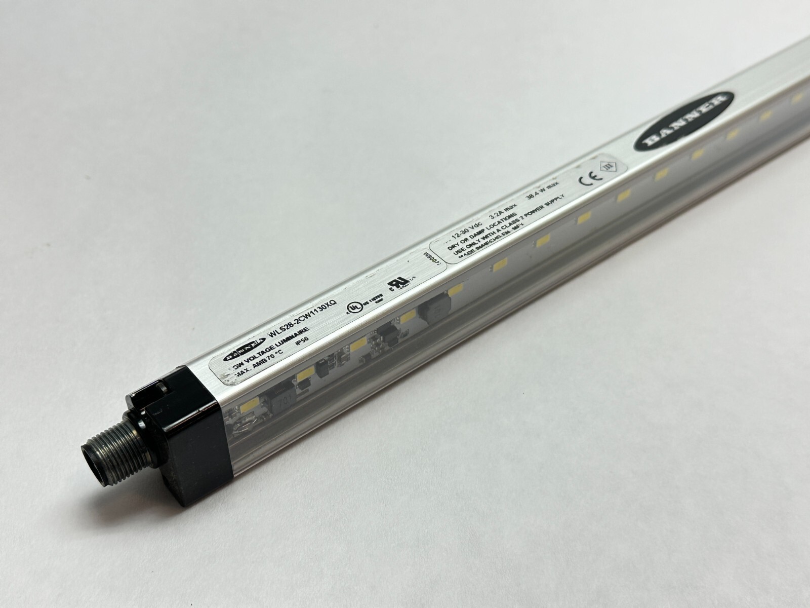 Banner WLS28-2CW1130XQ LED Work Light Strip M12 1130mm 87801