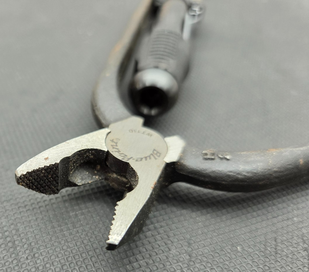 BLUE POINT MODEL WT11D AVIATION WIRE TWISTER AND CUTTER PLIERS