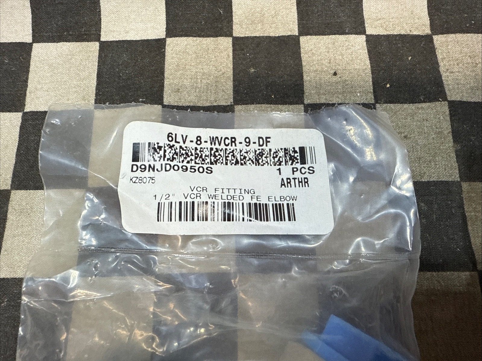 SWAGELOK 6LV-8-WVCR-9-DF, Female Elbow 1/2″ FVCR, Lot Of 4 , SHIPSAMEDAY