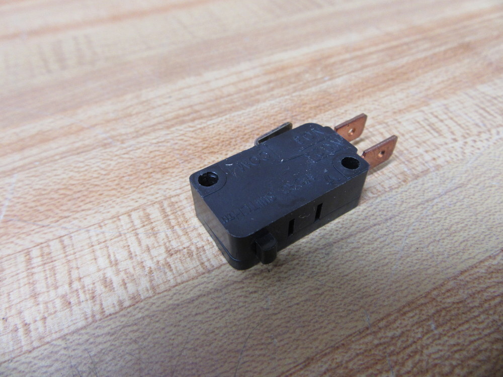 Micro Switch V7-1V19E9 Pin Plunger Switch V71V19E9
