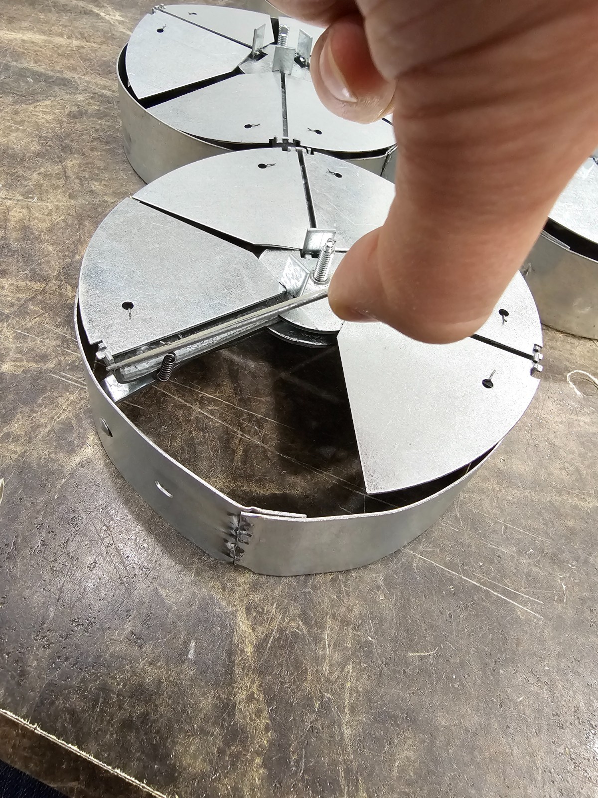 (LOT OF 5) Titus AG75 Steel Opposed Blade Damper 6″ Diameter Round