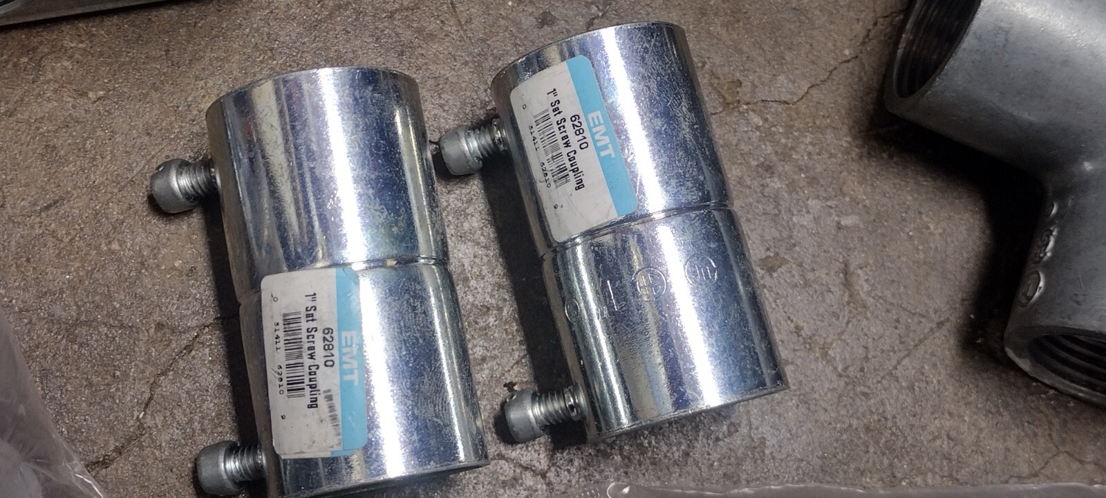Leviton OD38N B120A Plug 10-50 50A 125/250V 1″ couplings bundle EMT electrical