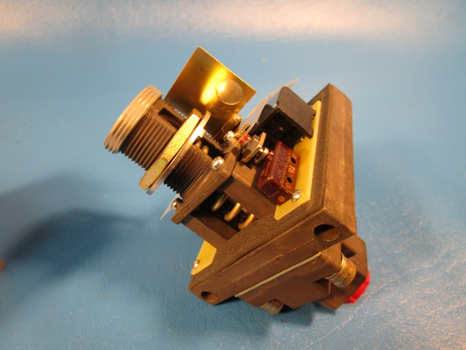 ITT Neo-Dyn 140P12C3 ADJ. Pressure Switch