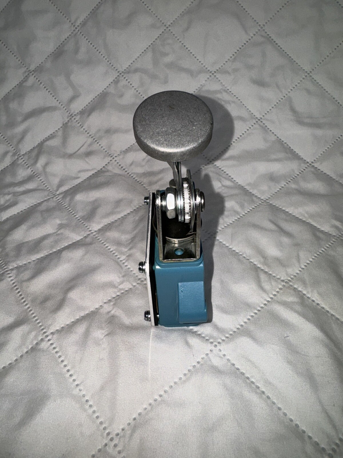 Honeywell Limit Switch BAF1-2RN4-RH 0.5A 250 AC/DC Palm Button N.O./N.C.