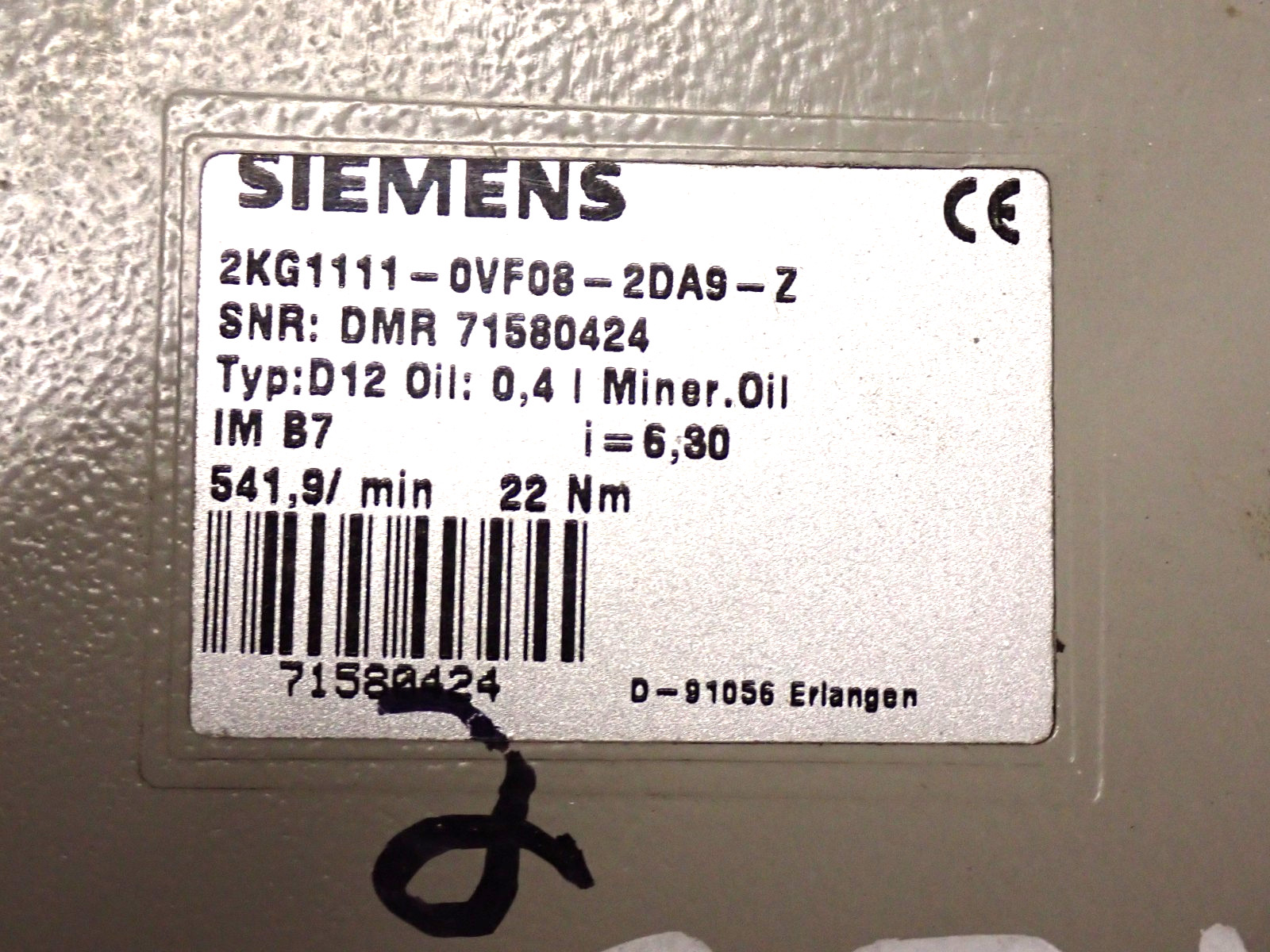 2KG11110VD06-0VF08-2DA9 SIEMENS GEAR MOTOR FREE SHIPPING NEW