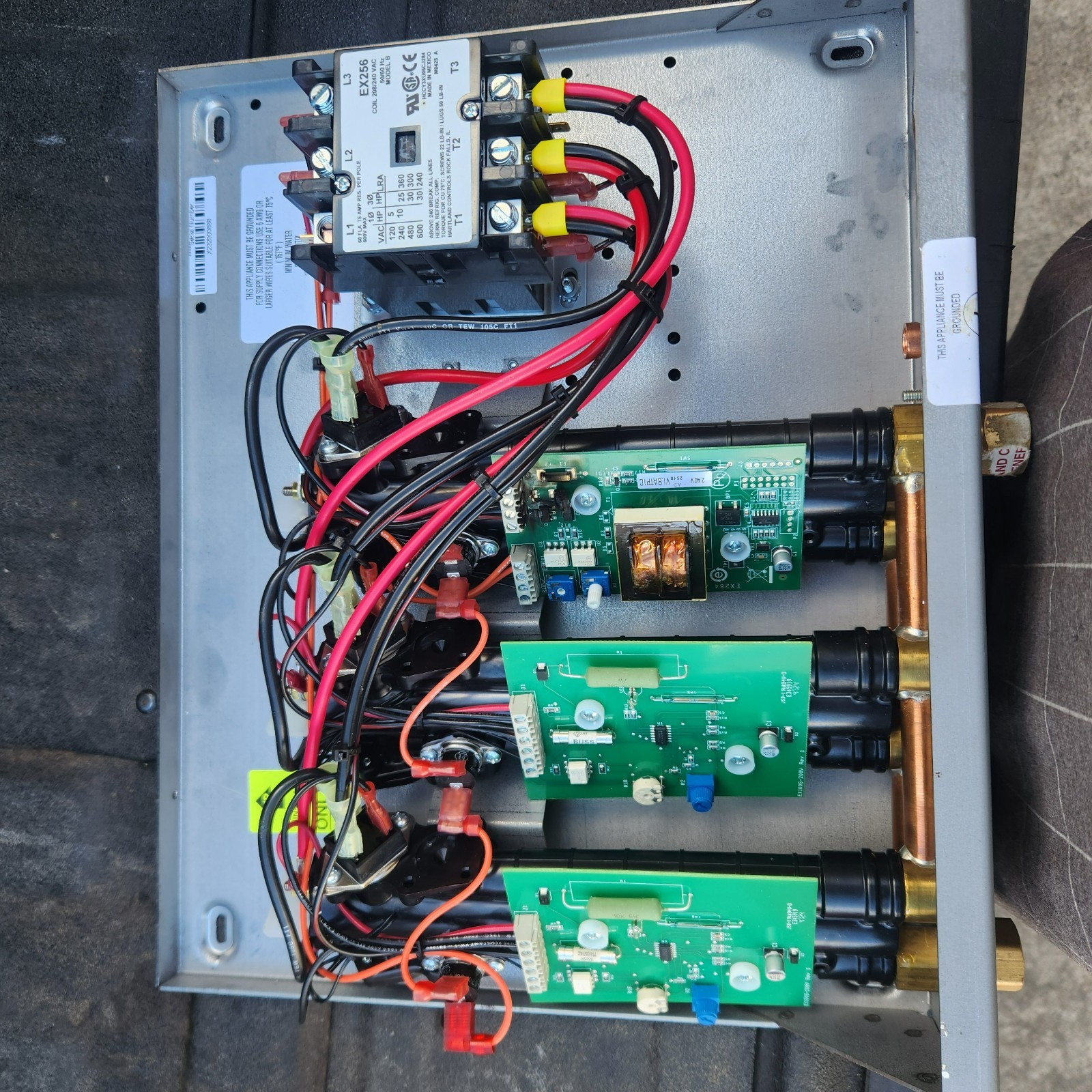 Eemax Ex180t3 Electric Tankless Water Heater, 208V, 18000W For Parts Not Working