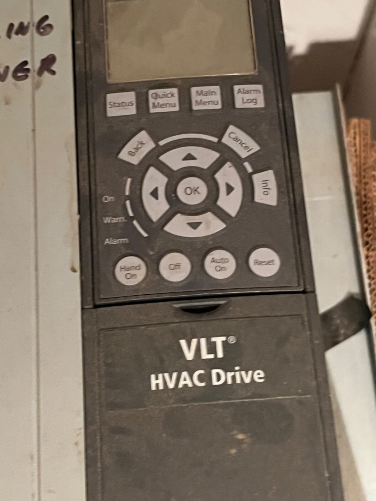 Untested Danfoss 174L1088 Industrial VLT HVAC Variable Frequency Drive Unit.