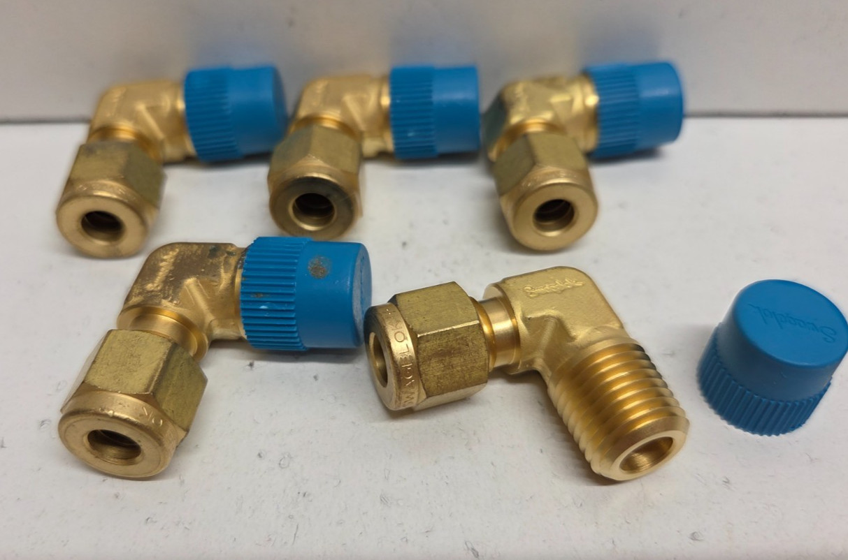 LOT OF 5 NEW NO BOX! SWAGELOK 1/4″ TUBE OD X 1/4″ MNPT BRASS ELBOWS B-400-2-4