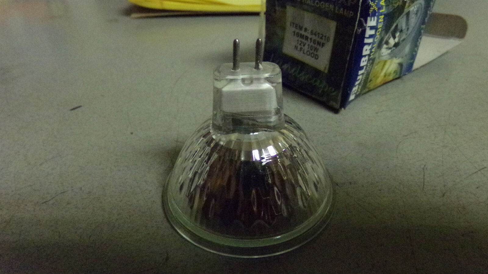 NEW Bulb Brite MR-16 GU5.3 641210 Dichroic Halogen Lamp Bulb 10MR16NF