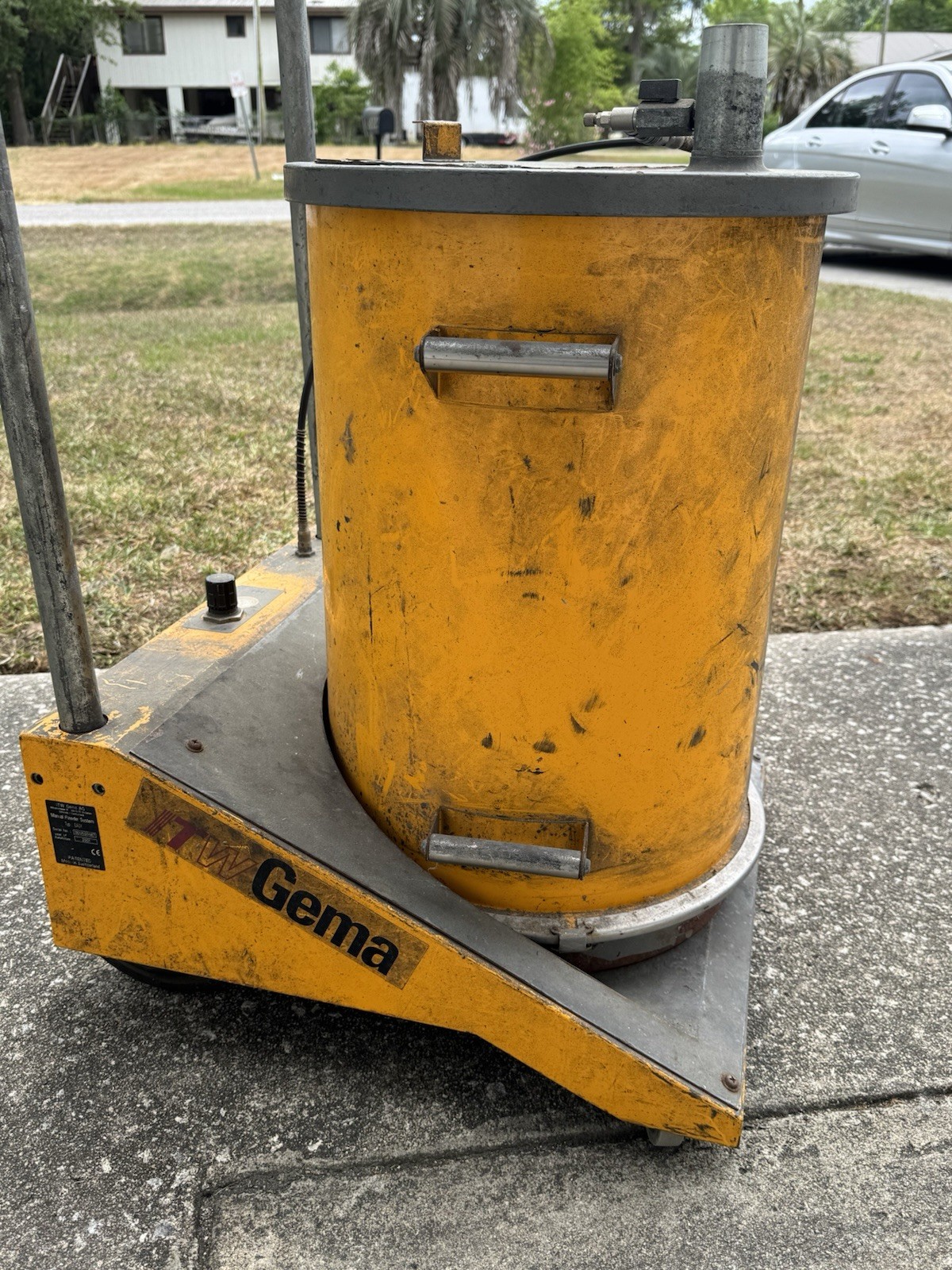 Gema Powder Hopper with Cart
