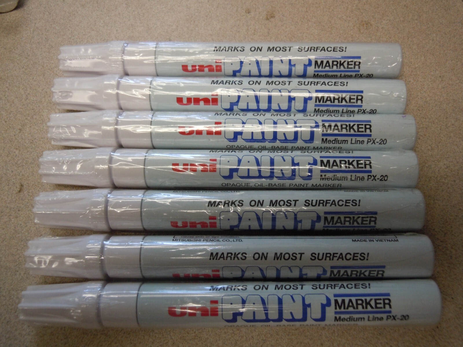 Uni-Paint 63613 PX-20 Oil-Based Paint Marker, Medium Line, White, 3pk