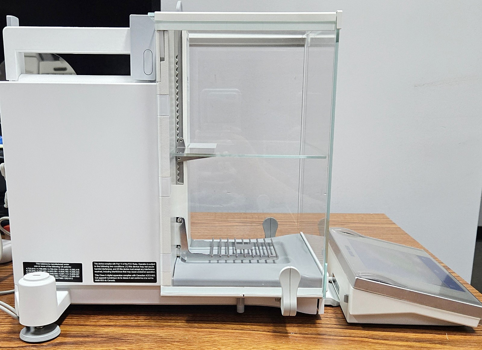Mettler Toledo XP504 520g x0.1mg Analytical Table Top Lab Balance Digital Scale