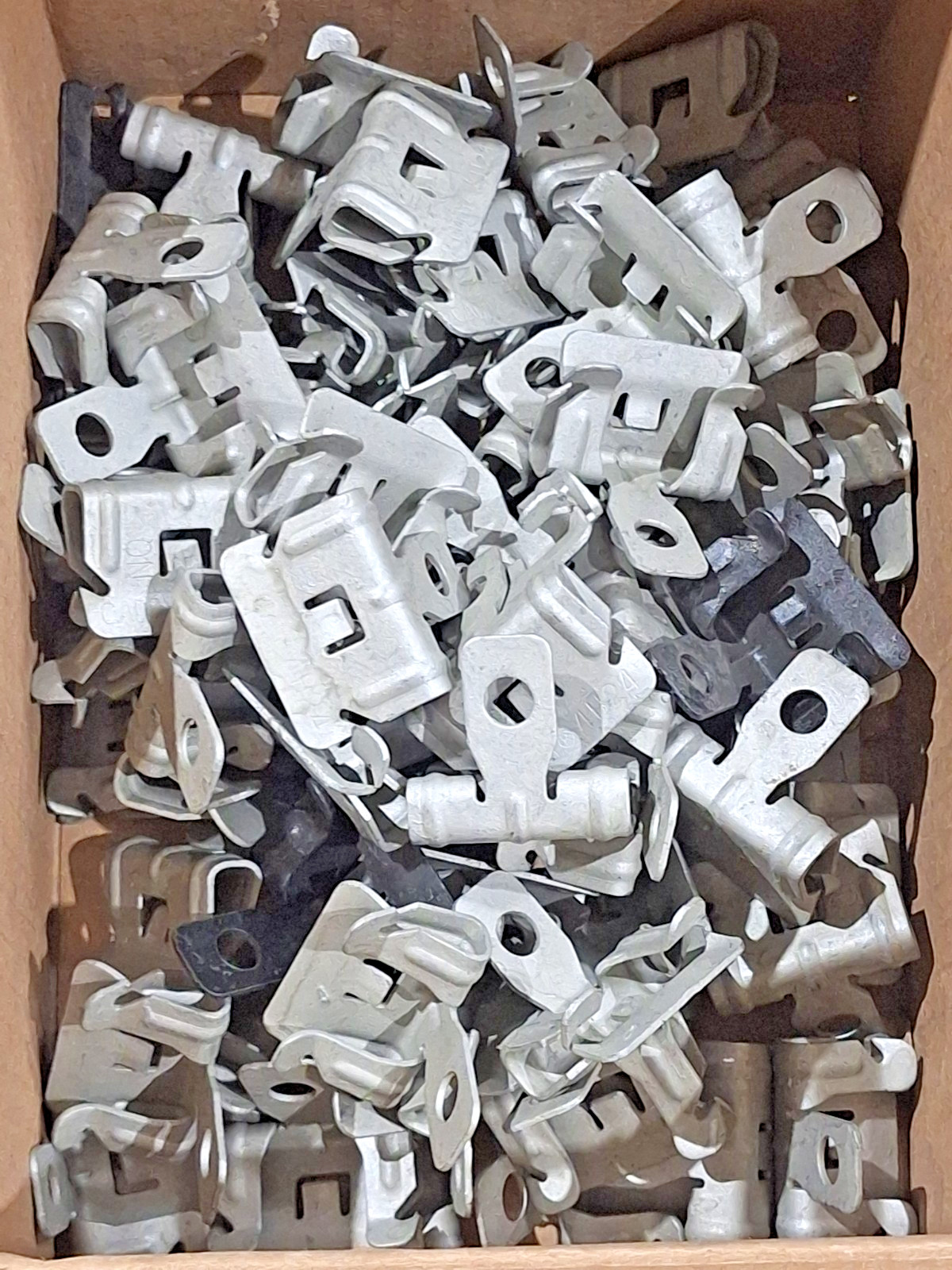 ERICO CADDY 4H24 170020 FLANGE CLAMP (BEAM CLAMP) – BOX OF 95