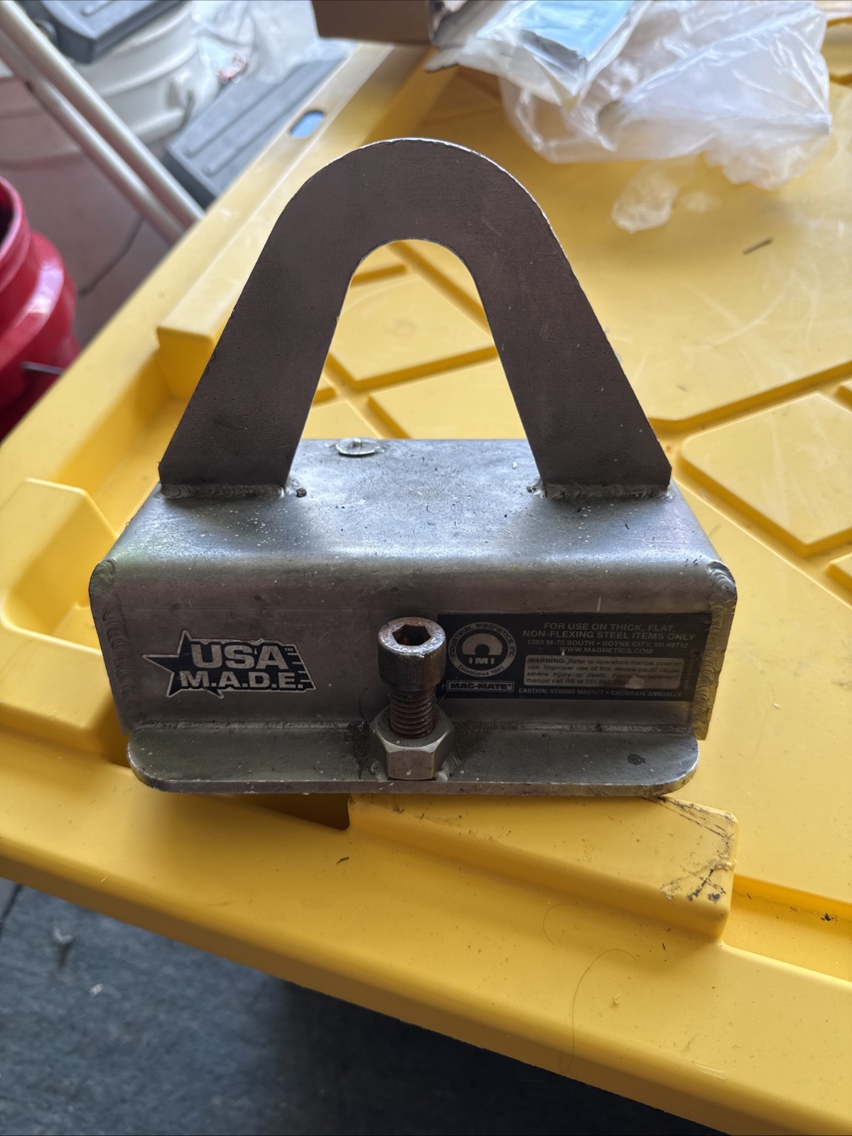 MAG-MATE CL0400 Lifting Magnet,400 lb Flat Cap.,4 in – Missing release handle