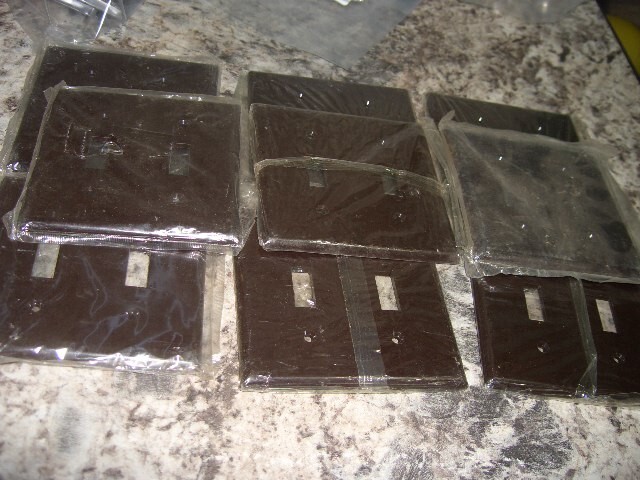 Vintage lot of 9 Leviton light switch cover 2 gang smooth with screws