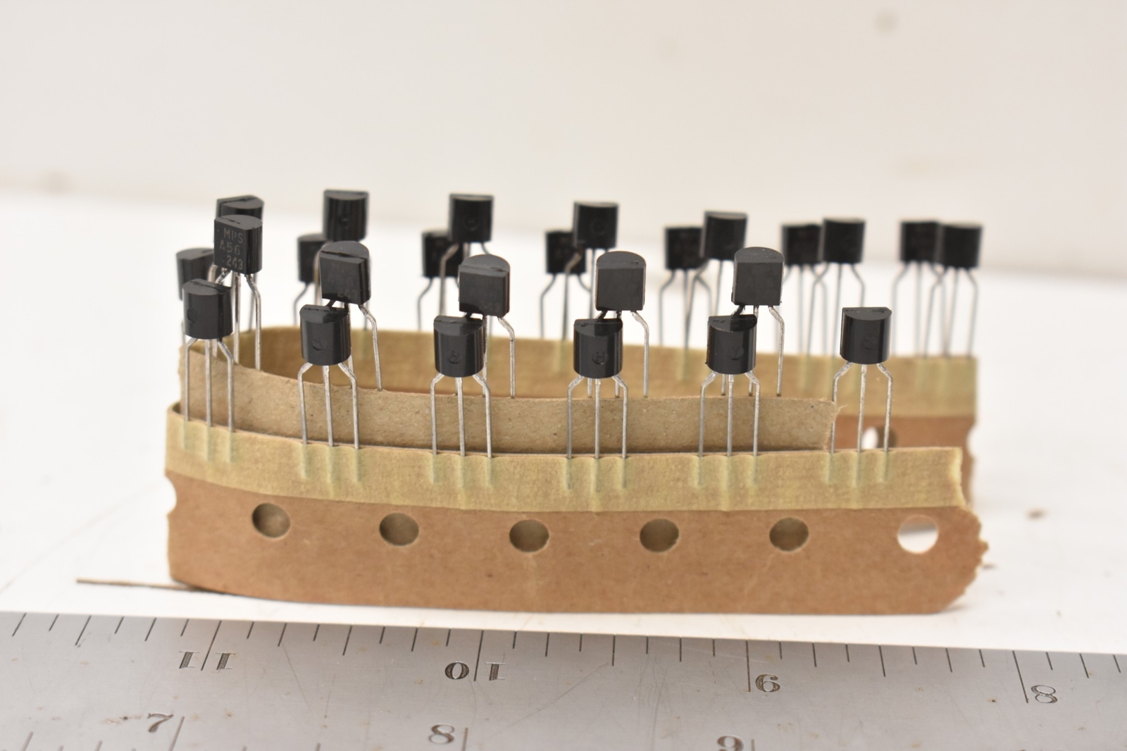 TEXAS INSTRUMENTS LM336BZ-2.5 VLTG REF DIODE 10-000101-04 QUANTITY 25 EACH