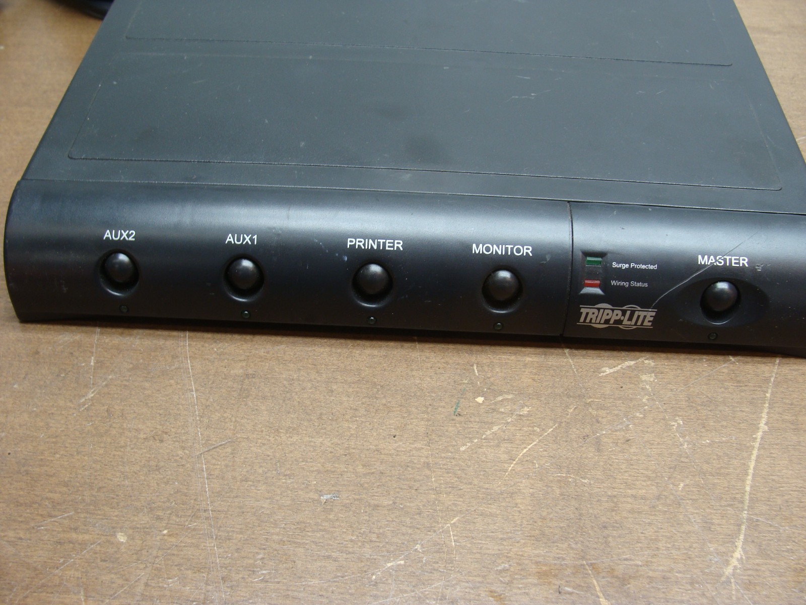 TRIPP LITE DESKTOP 6 OUTLET SURGE PROTECTOR TMC-6 1440J
