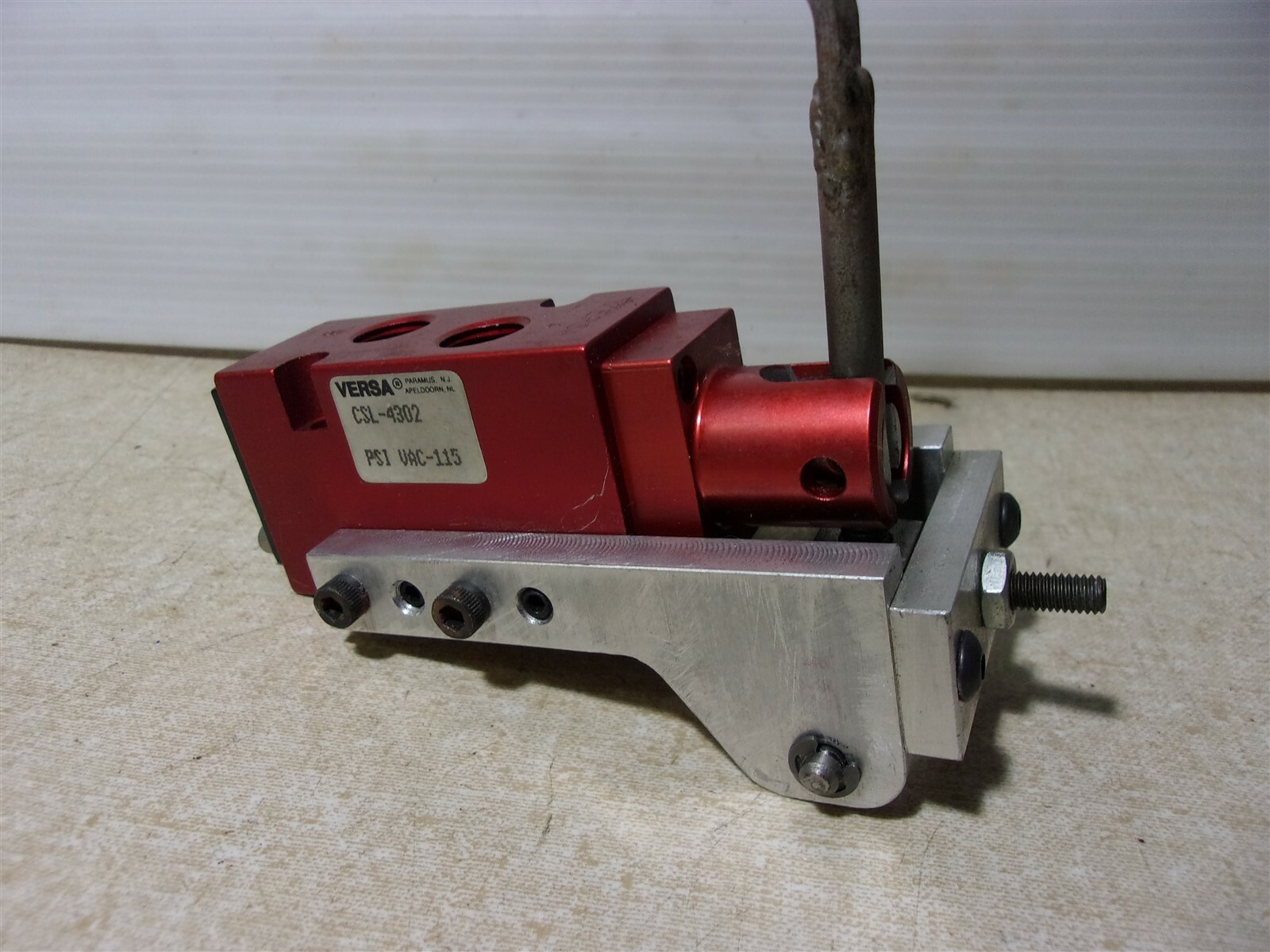 Versa CSL-4302 Psi Vac-115 Pneumatic Directional Valve *FREE SHIPPING*