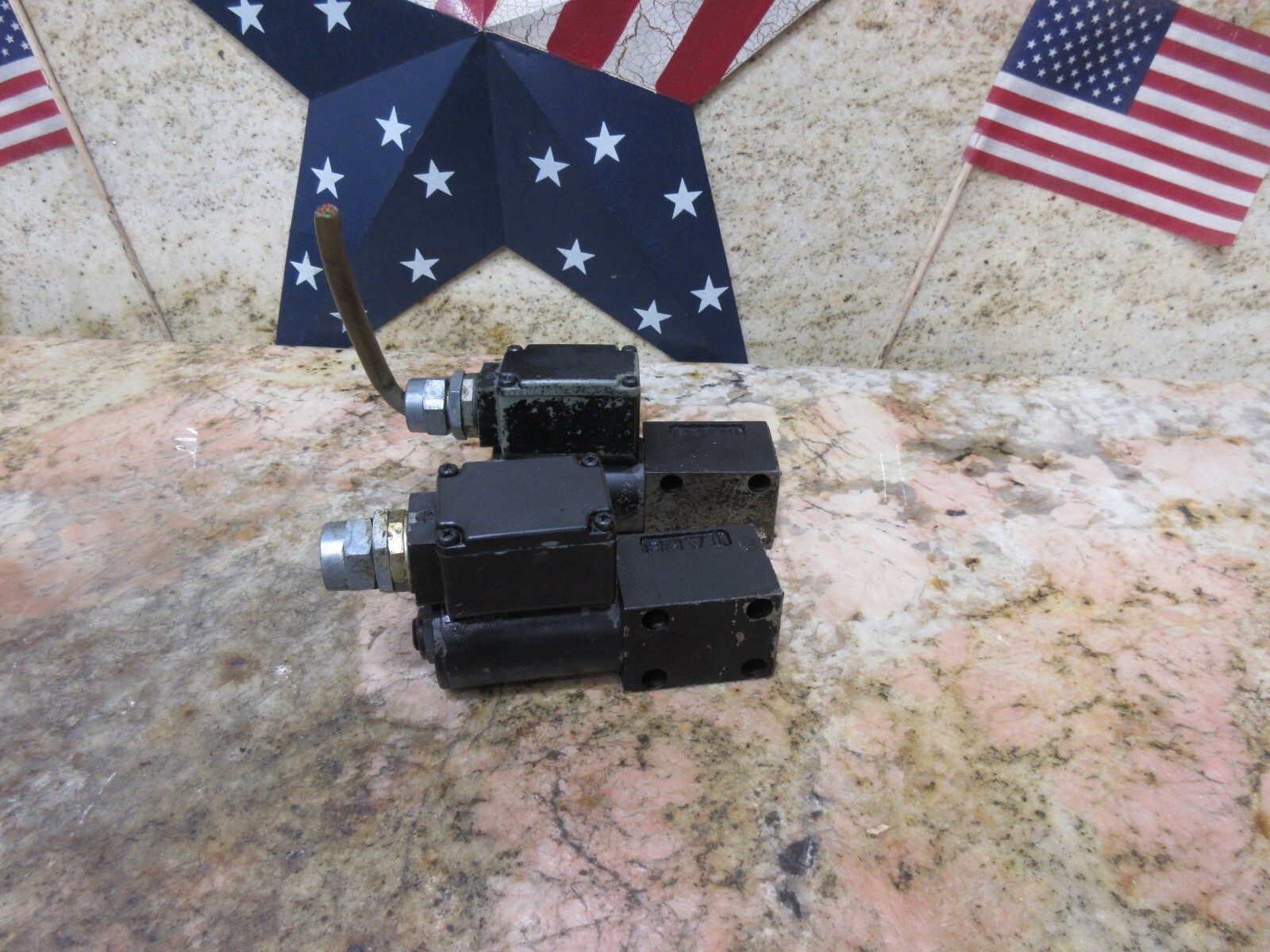 NIPPON GEROTOR NGK SOLENOID VALVE MV2-3A-A1-T 4L EACH 1