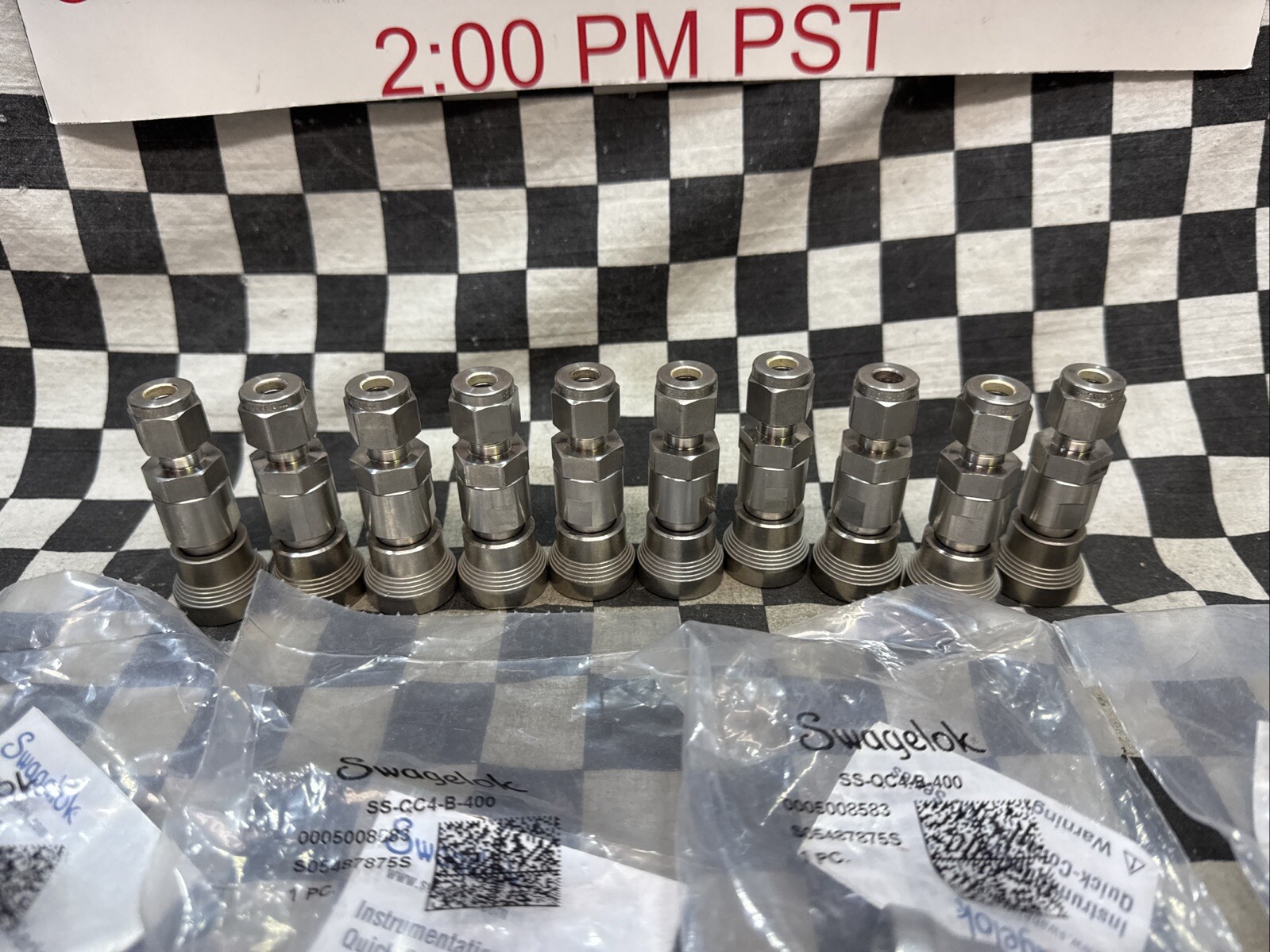 SWAGELOK SS-QC4-B-400, SSQC4B400, Quick Connect 1/4″, LOT OF 14 #1472S4