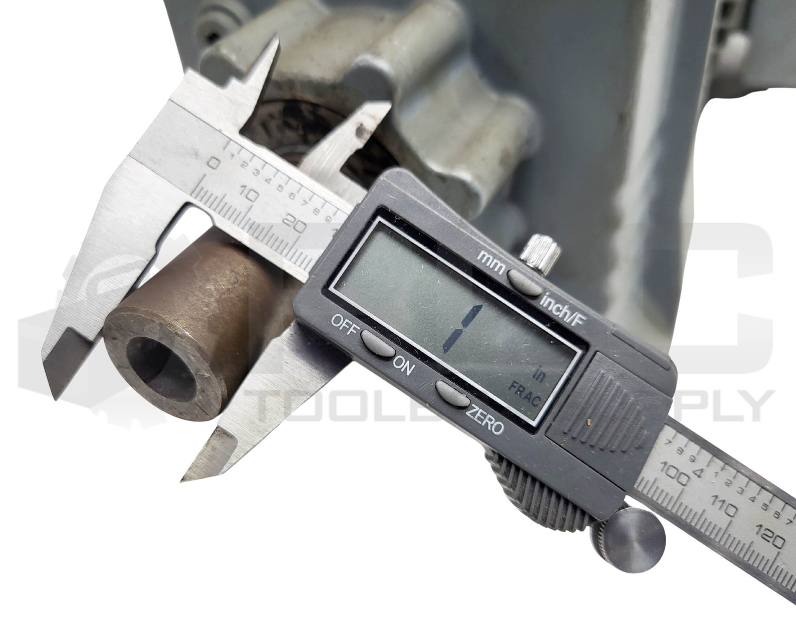 SEW EURODRIVE R27DT80K4 GEAR MOTOR 3/4HP 1700RPM RATIO: 15.63
