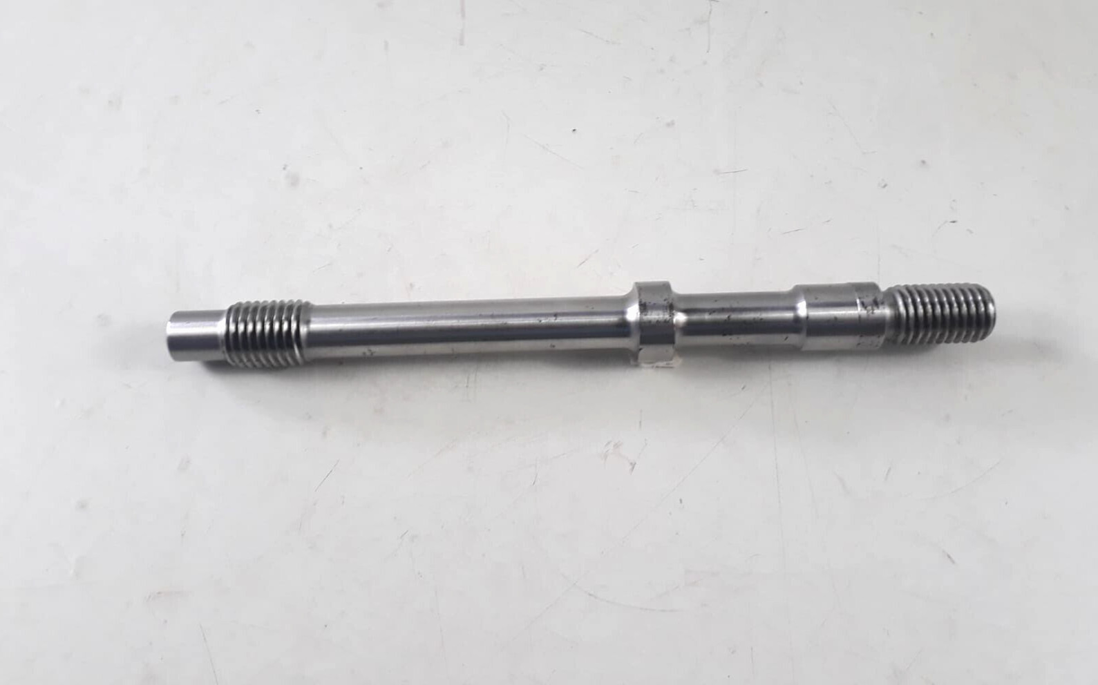 Stud With Guide Face Part No 90101-40K-283 For Kawasaki 8S60MCE