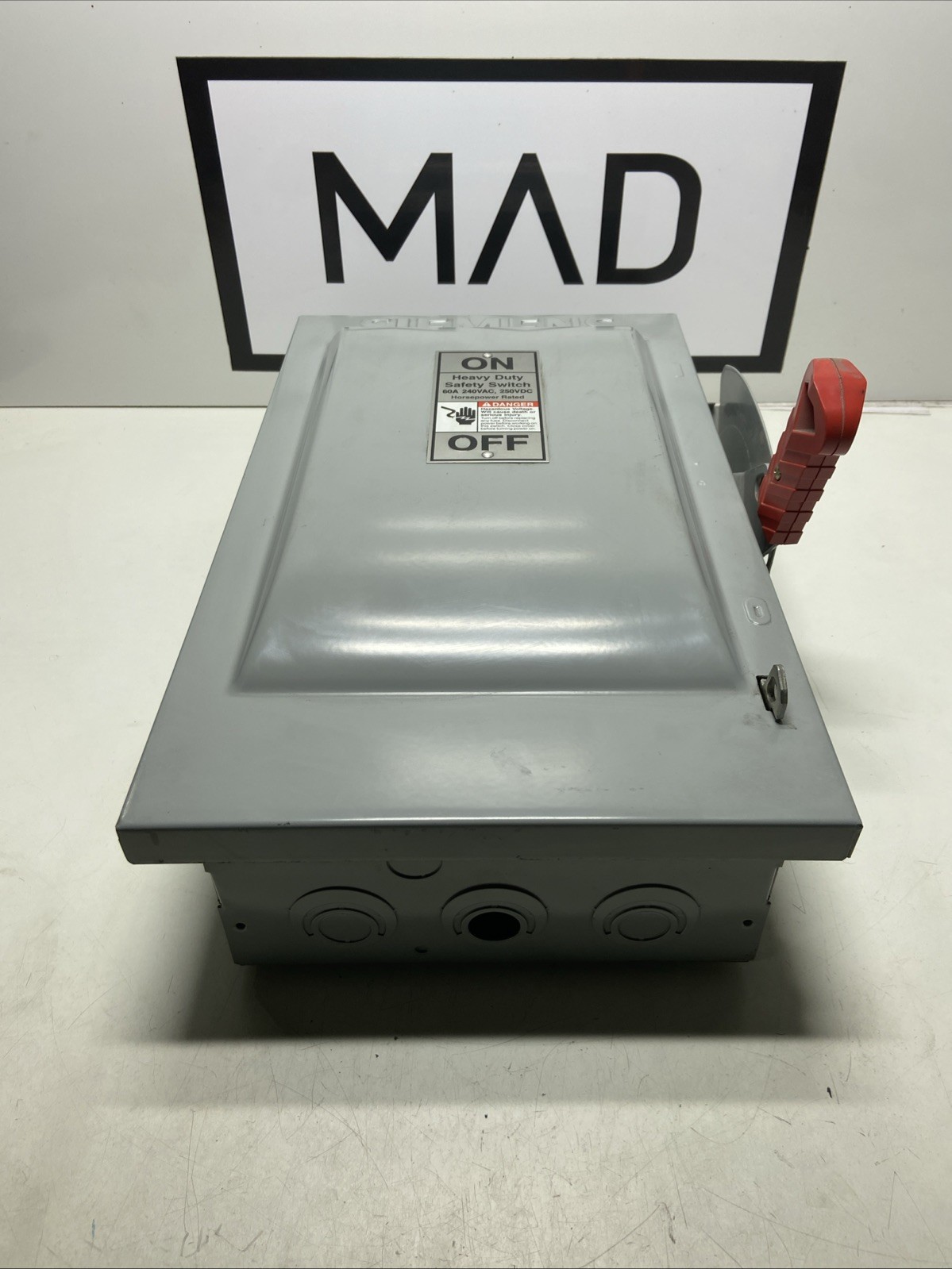 Siemens HF322N 60A 3-Pole Fusible Safety Disconnect Switch 240VAC 250VDC