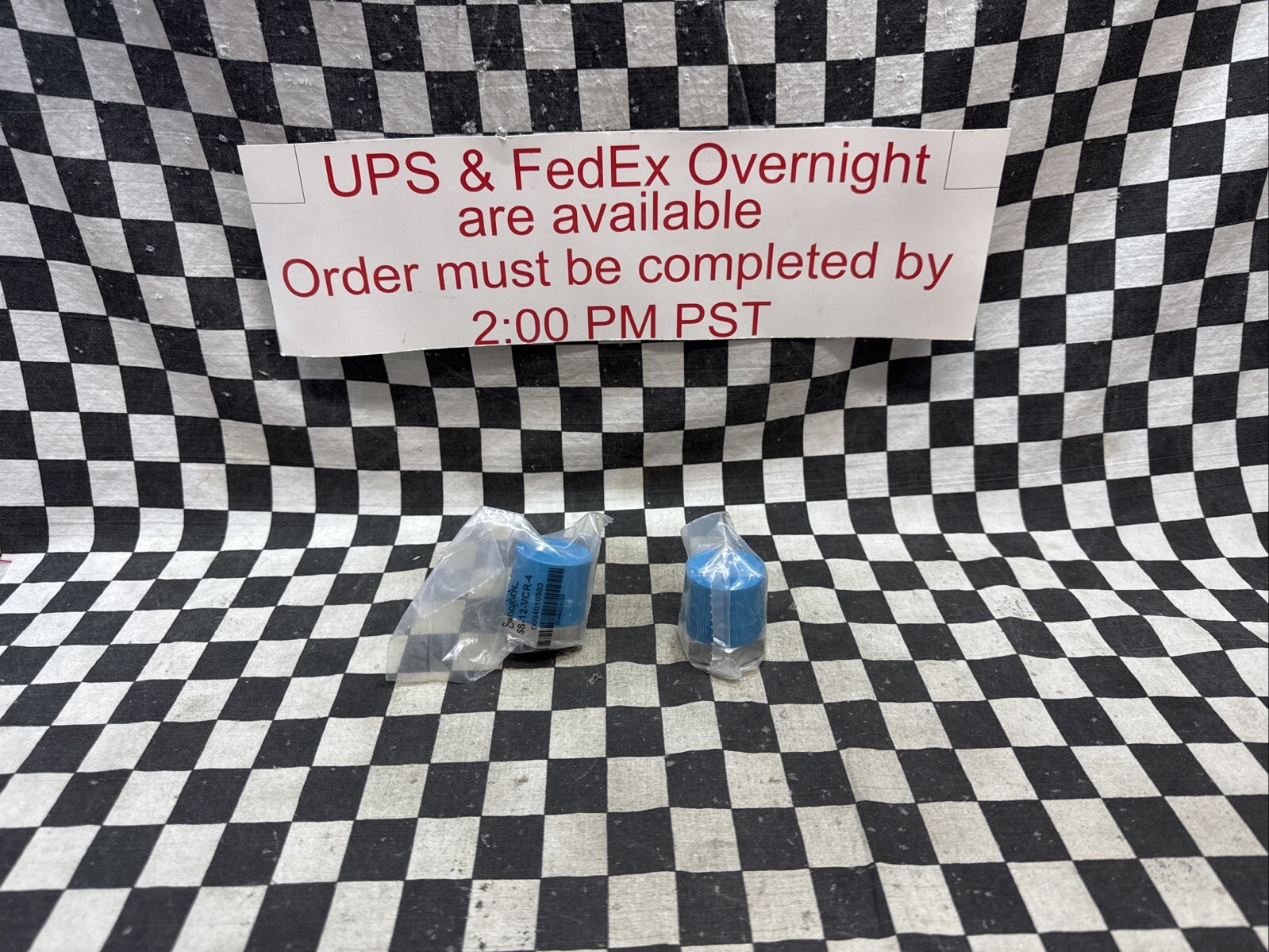 Swagelok SS-12-VCR-4, SS12VCR4, Male Nut Face Seal Fitting LOT OF 2 #ZL8