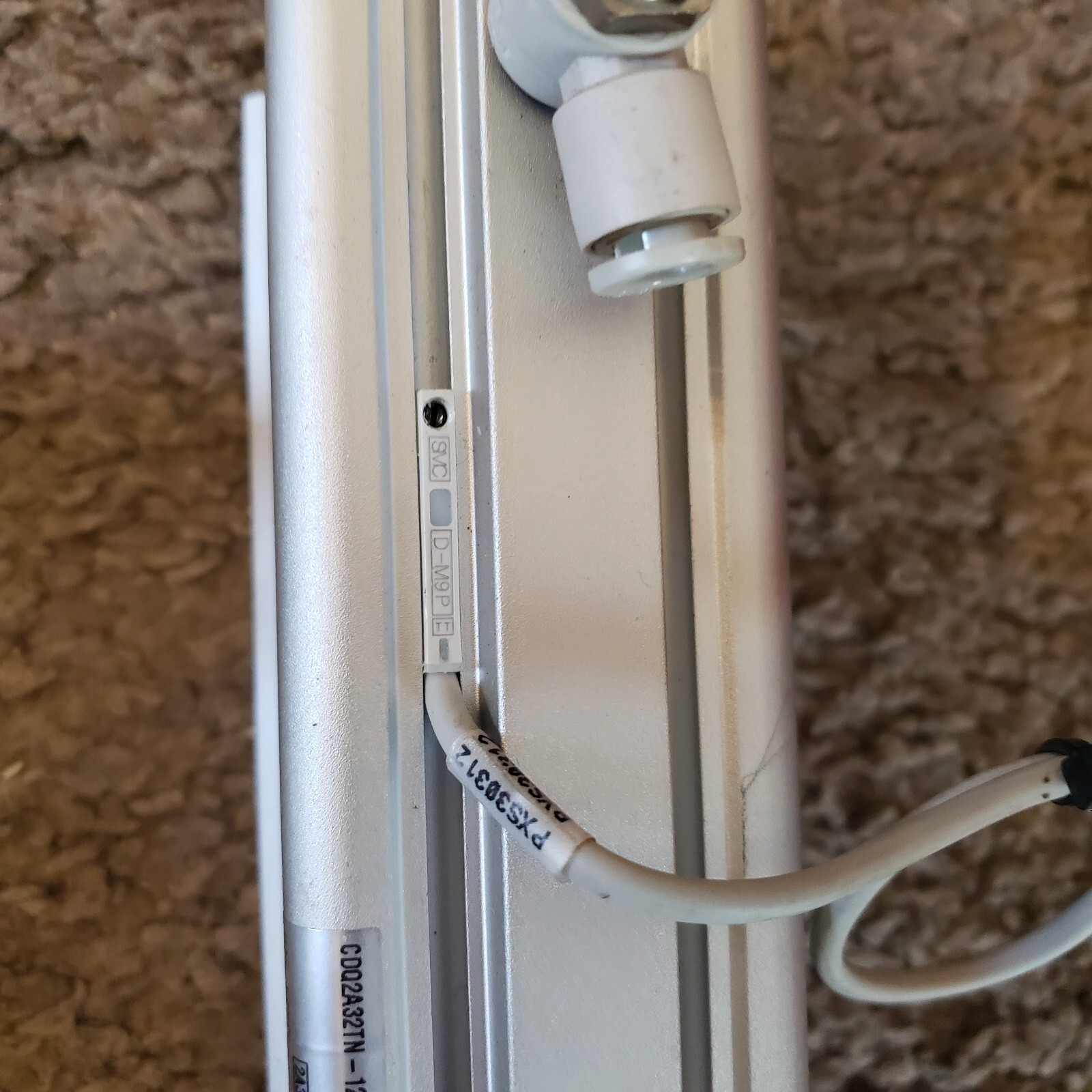 LOT o 2 SMC Pneumatic Cylinder 125mm Stroke w/ Switch D-M9PSAPC CDQ2A32TN-125DCZ