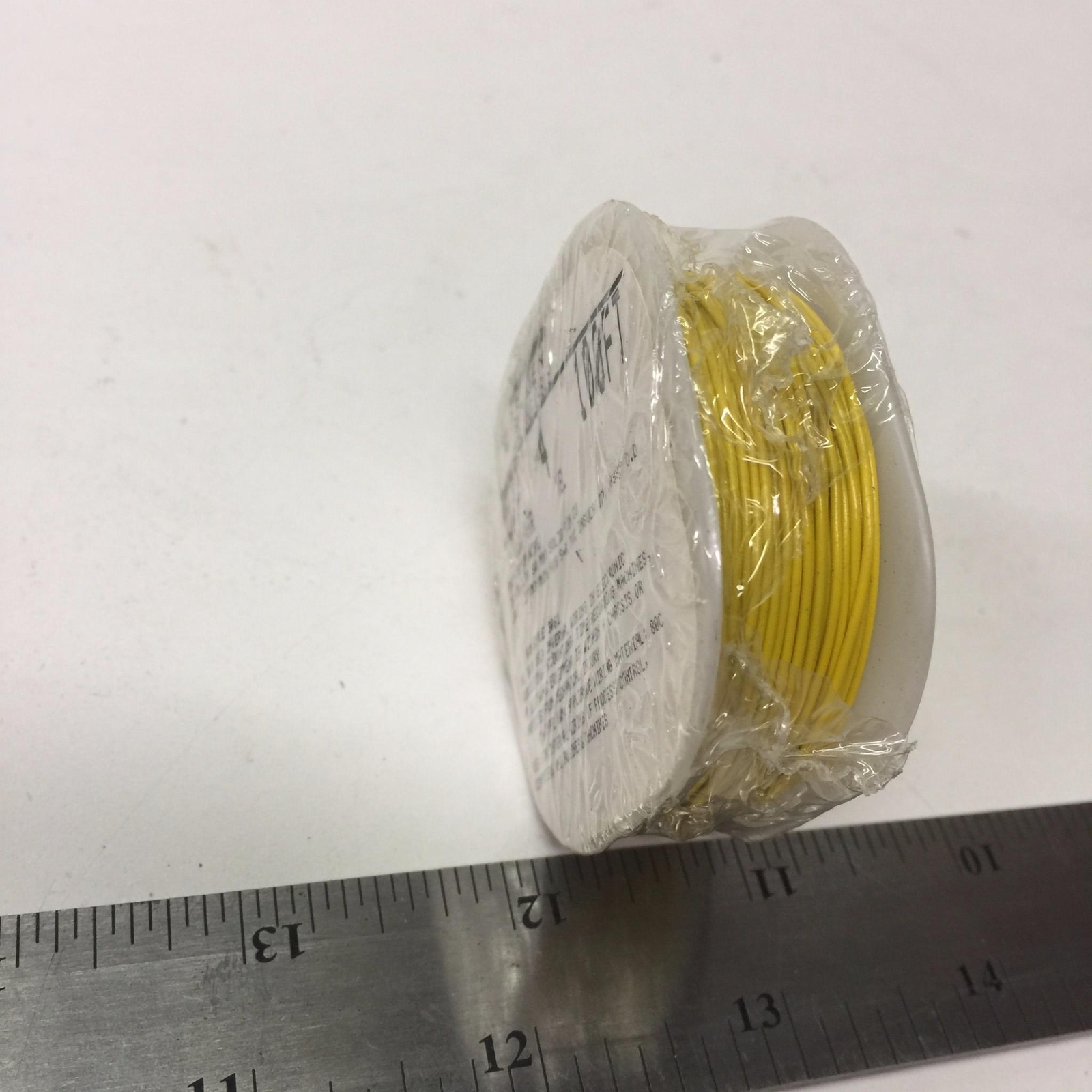 Belden PVC Hook-Up Wire 28AWG (.08 SQ MM) Solid T/IN CU Yellow 100ft 9977 4