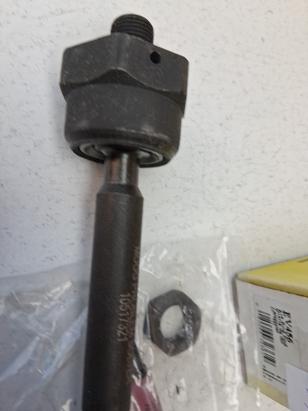 MOOG EV456 Steering Tie Rod End for Ford Expedition