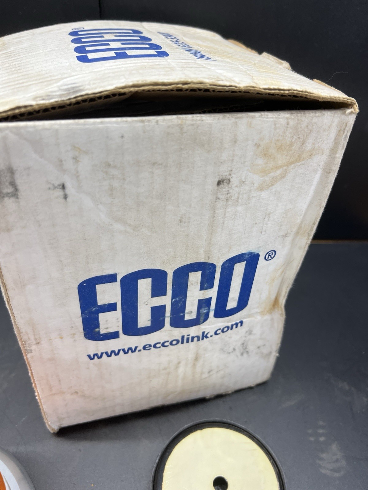 ECCO STROBE BEACON 6650 AMBER 3 BOLT 12-24 VDC NOS