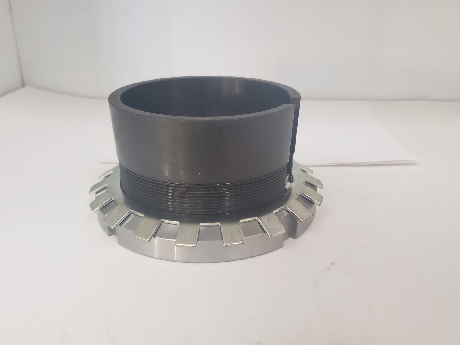 FSQ KM24 LOCKING NUT AND ADAPTER SLEEVE 120x155x20mm, NIB