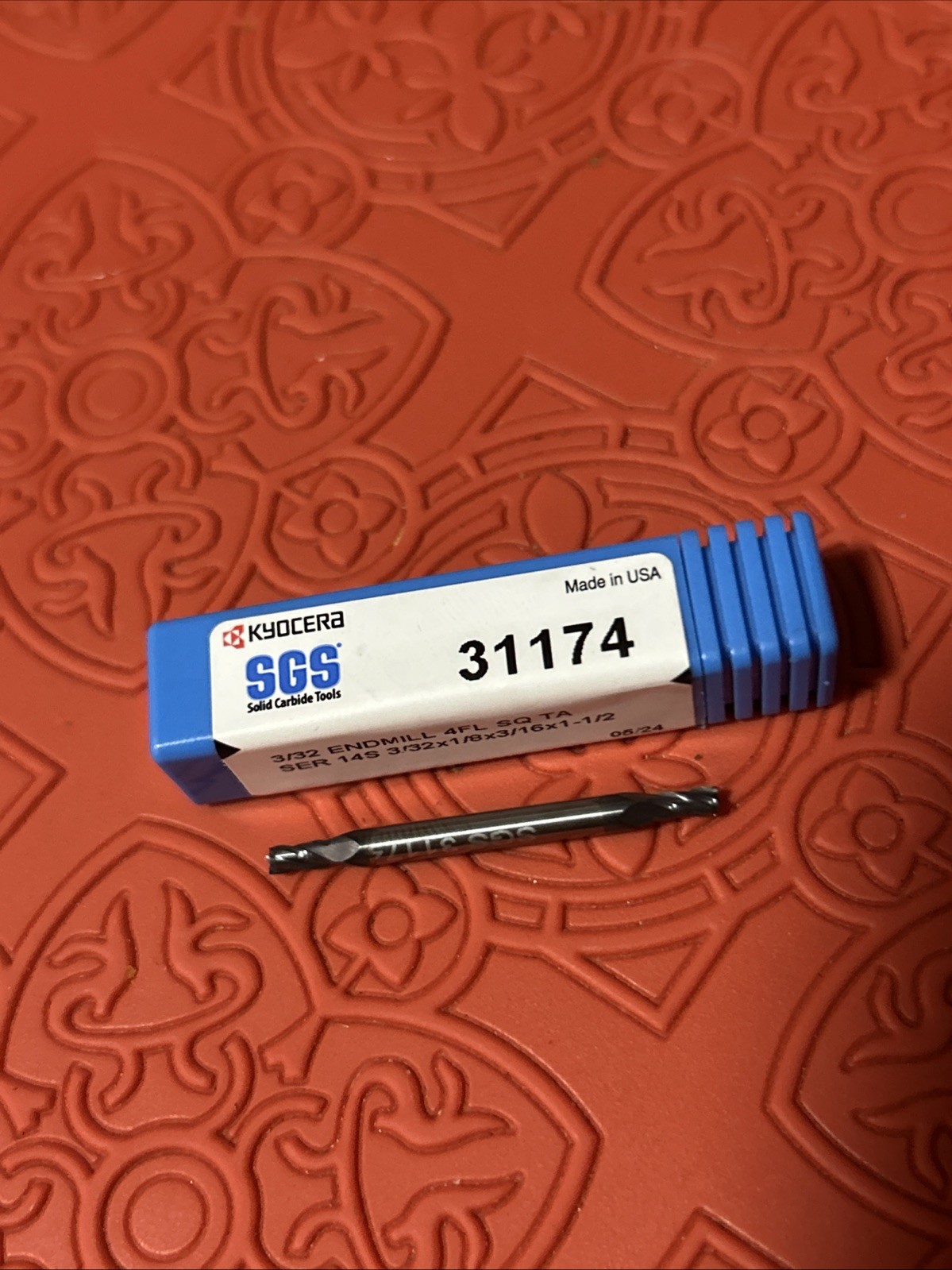 SGS 31174 Square End Mill: 3/32″ Dia, 3/16″ LOC, 1/8″ Shank, 1-1/2″ OAL (Q29)