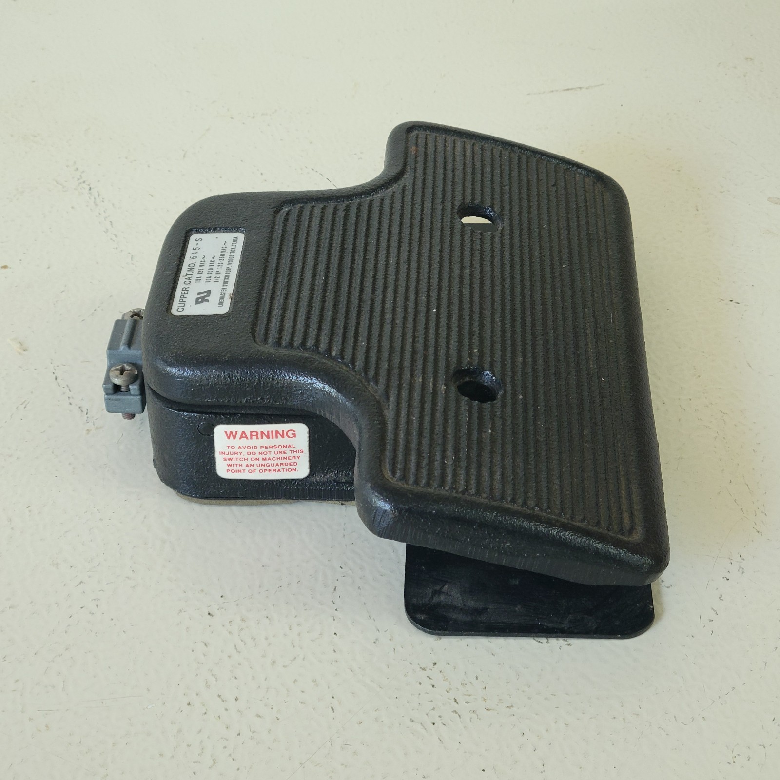 Linemaster Clipper Foot Switch Model 642-S